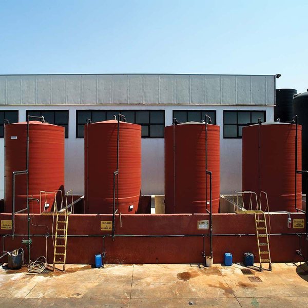 Hyglaze Bund Coat Polycote UK