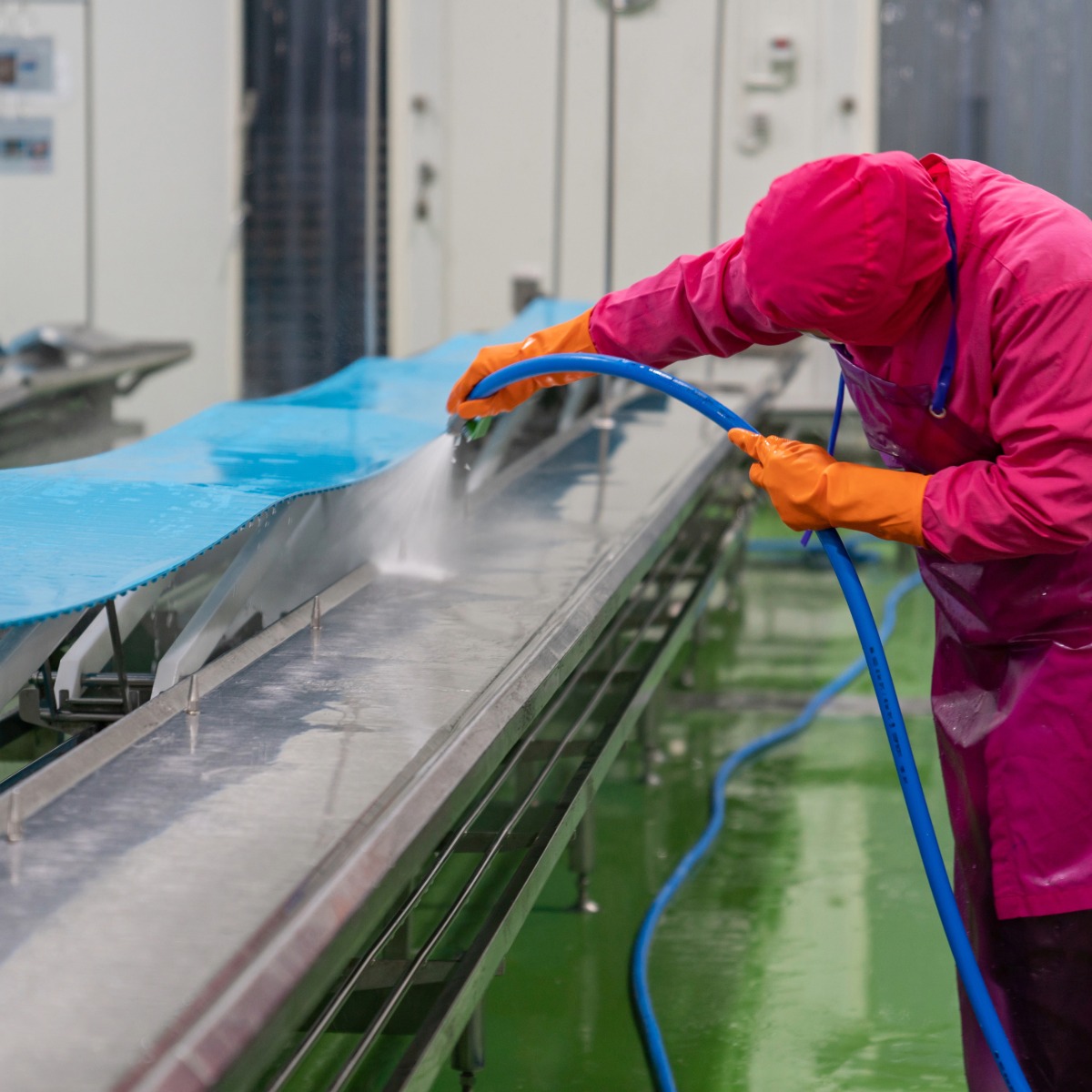 Spraying down a production & food processing area